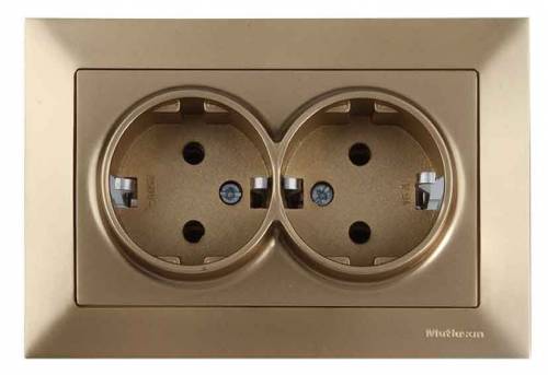 Candela Double Socket Earthed Porcelain White