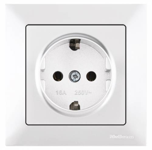 Candela White Earthed Socket Outlet 