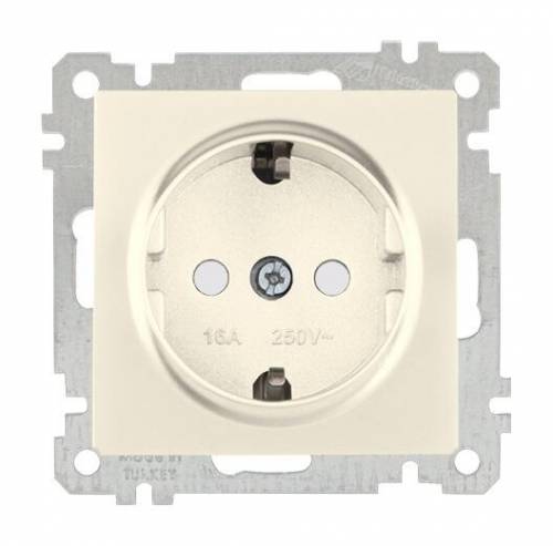 Earthed Socket with Child Protection White